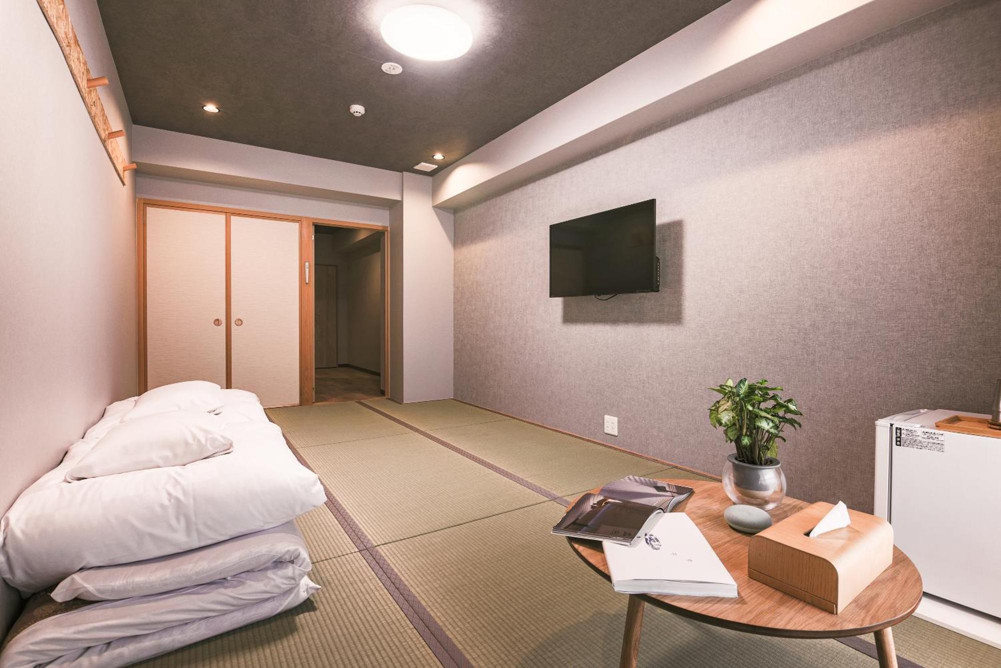 Отель Wayfarer Kyoto Shijo Экстерьер фото