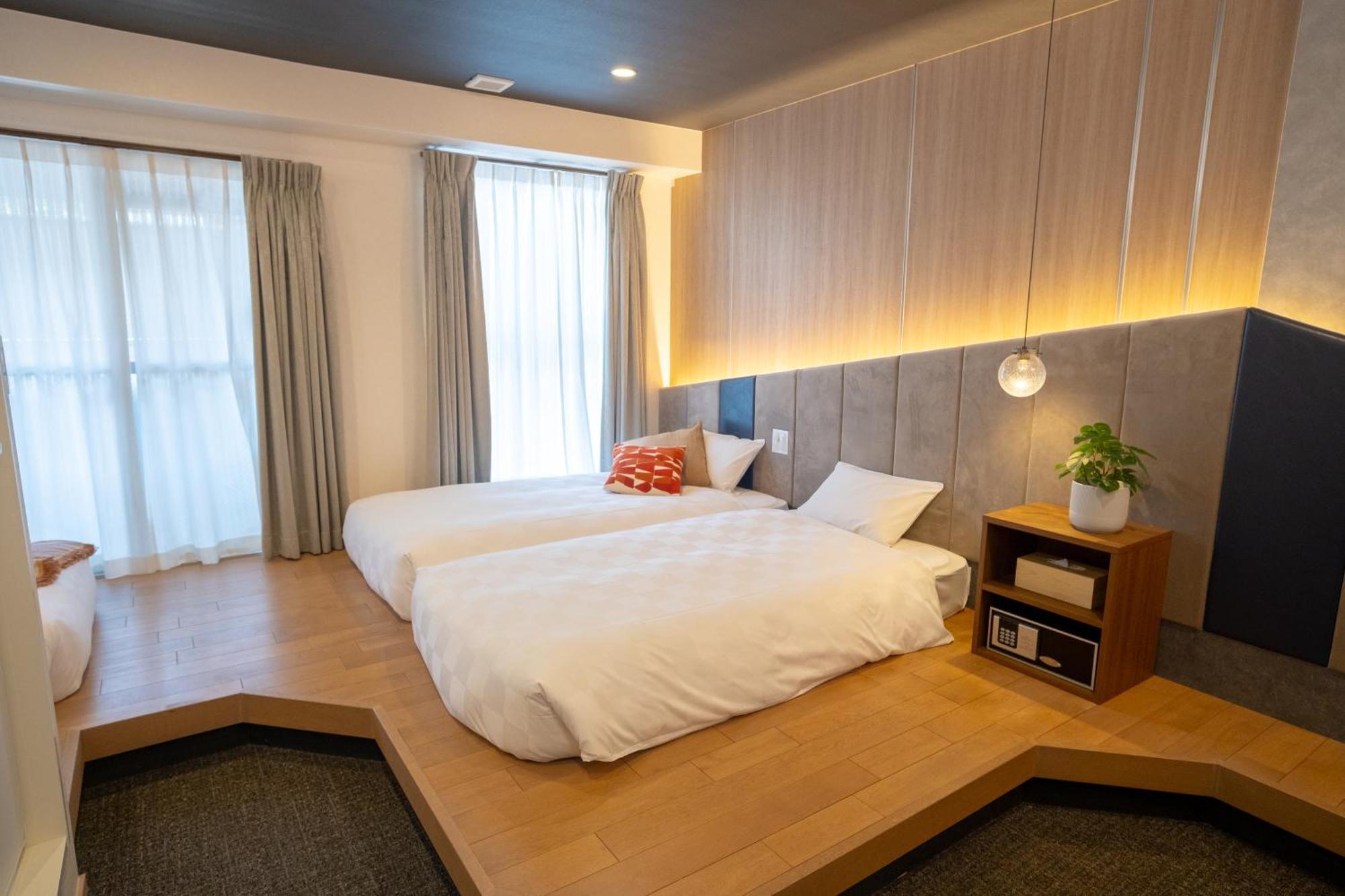 Отель Wayfarer Kyoto Shijo Экстерьер фото