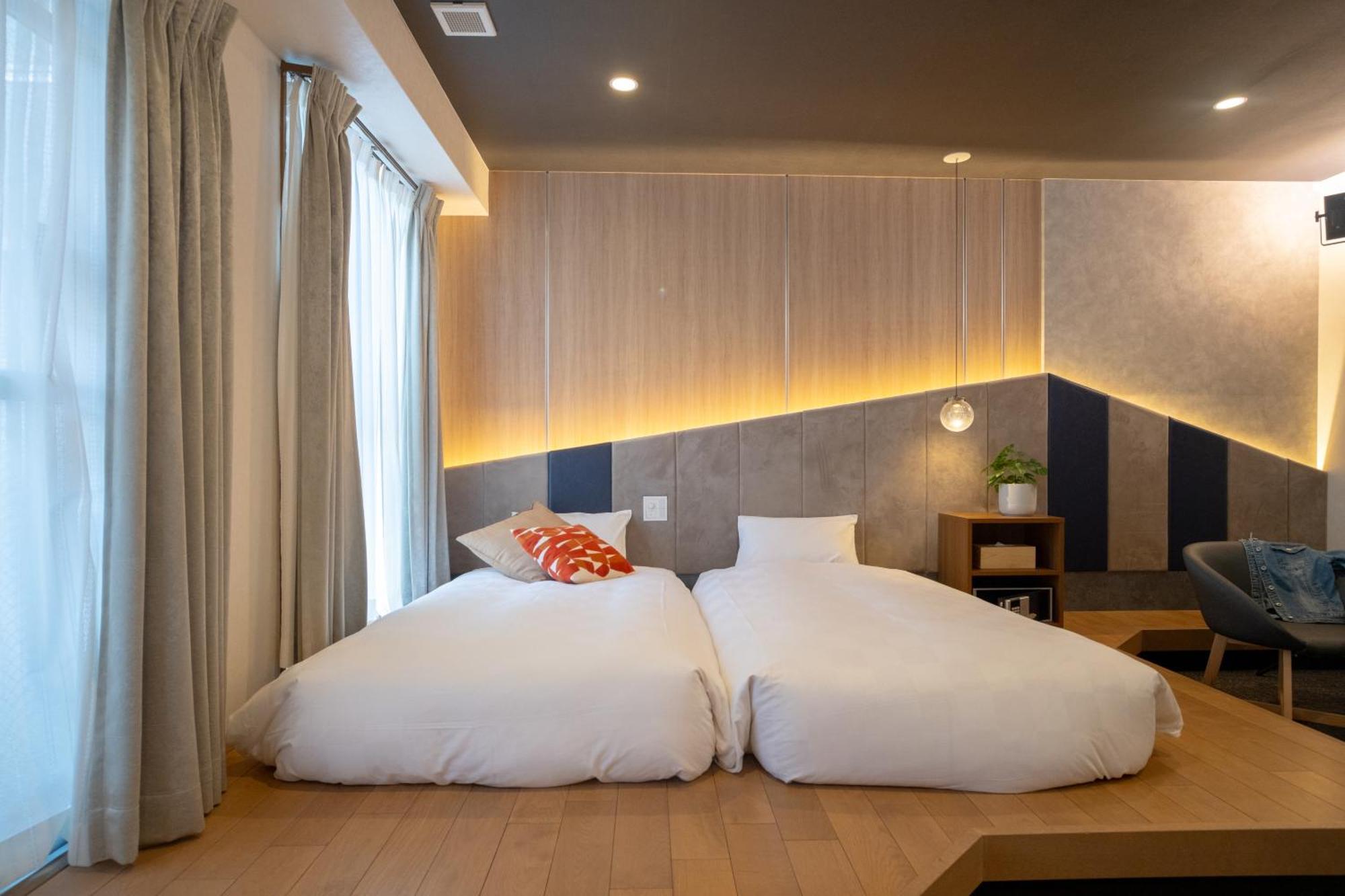 Отель Wayfarer Kyoto Shijo Экстерьер фото