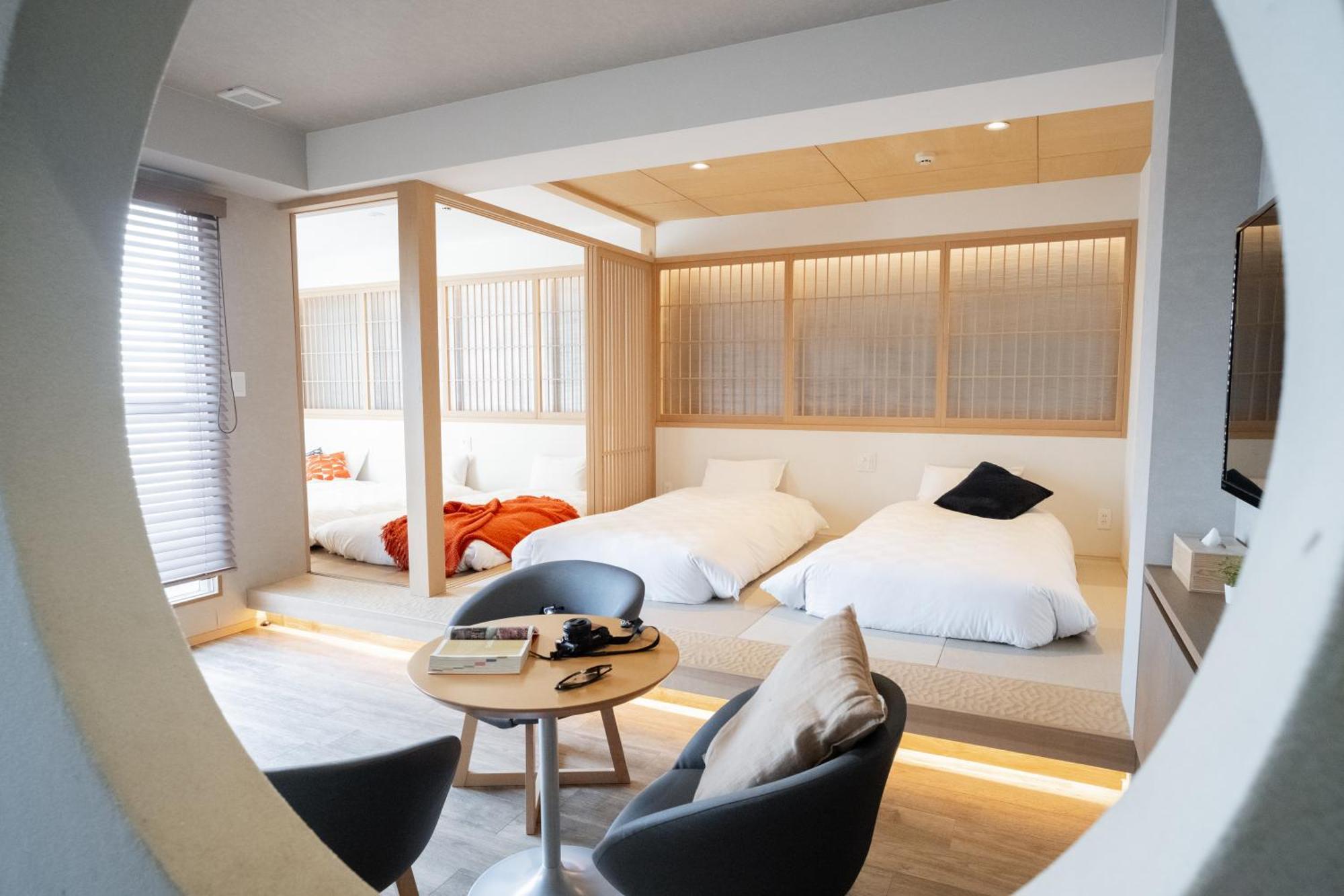 Отель Wayfarer Kyoto Shijo Экстерьер фото