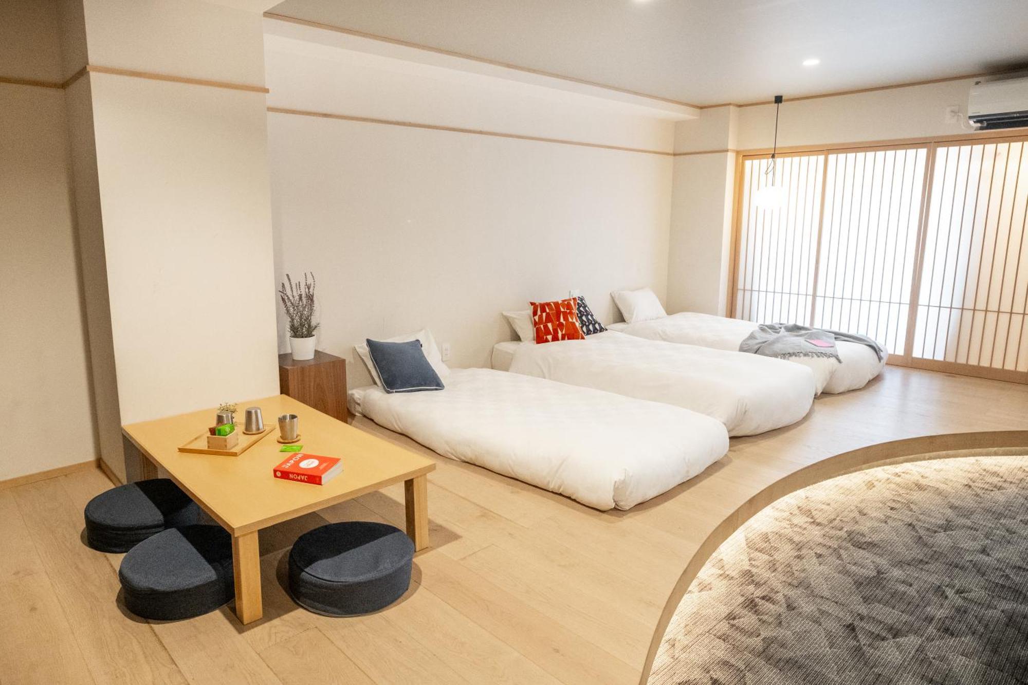 Отель Wayfarer Kyoto Shijo Экстерьер фото